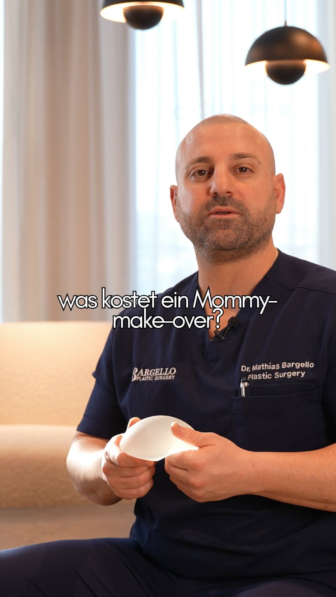 Post 3 by Dr. med. Mathias Bargello on Instagram (video)