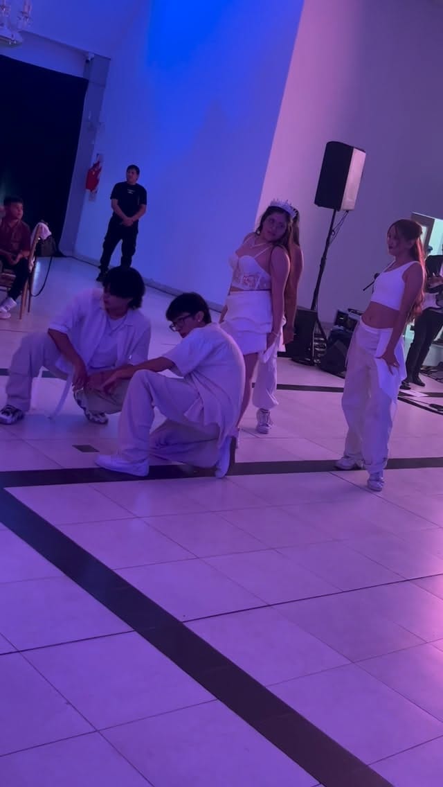 Post 9 by LIT HOUSE🔥🏠 on Instagram (video)