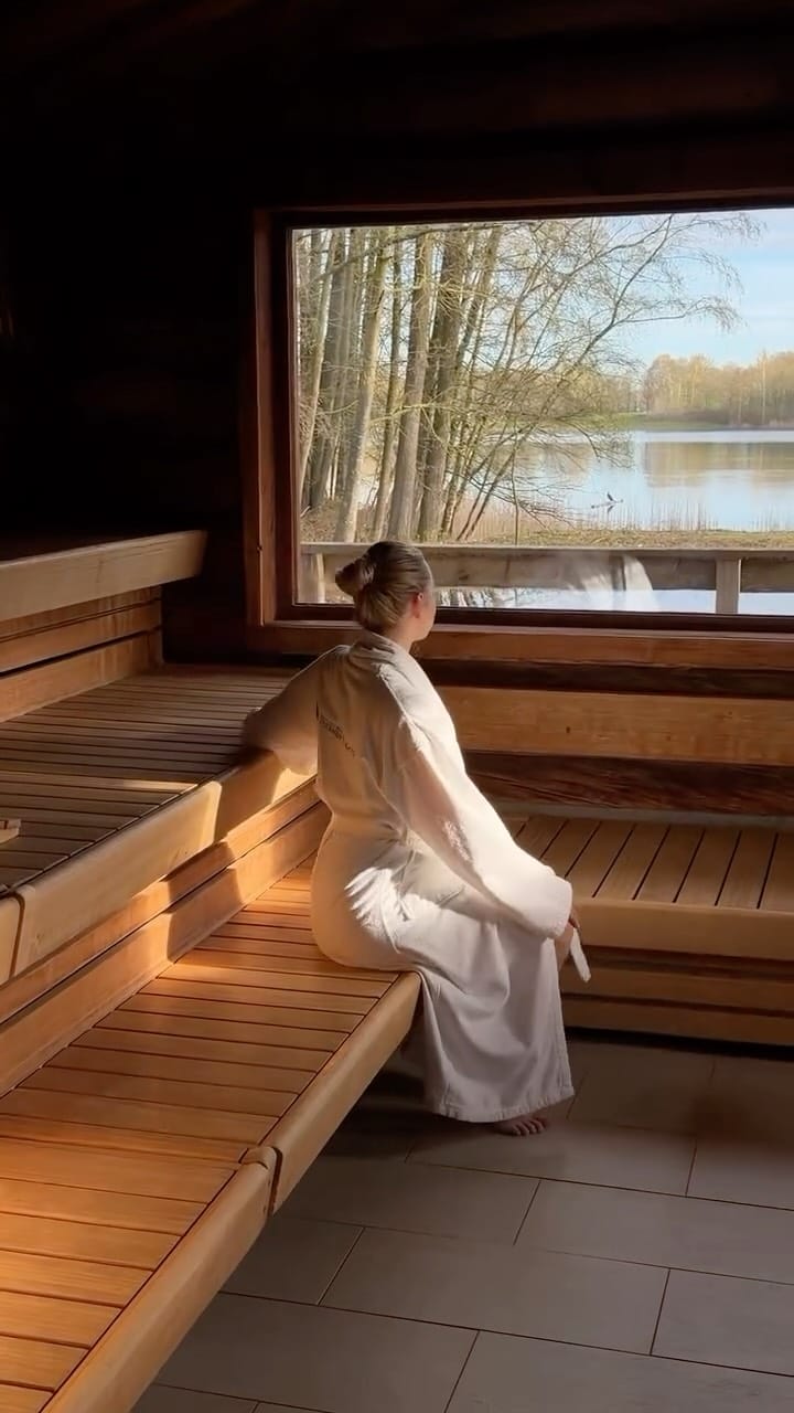 Post 10 by Thermen Bussloo | Wellnessresort & Hotel on Instagram (video)