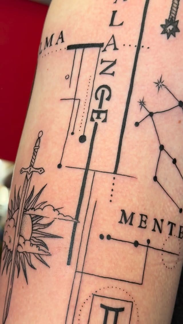 Post 3 by Tattoo Nürnberg Kyiv Киïв on Instagram (video)