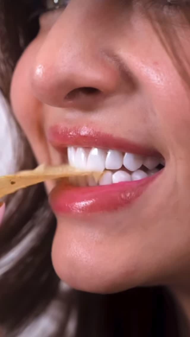 Post 6 by 𝑫𝒓. 𝑭𝒂𝒓𝒂𝒛 𝑵. 𝑲𝒉𝒂𝒏𝒊 on Instagram (video)