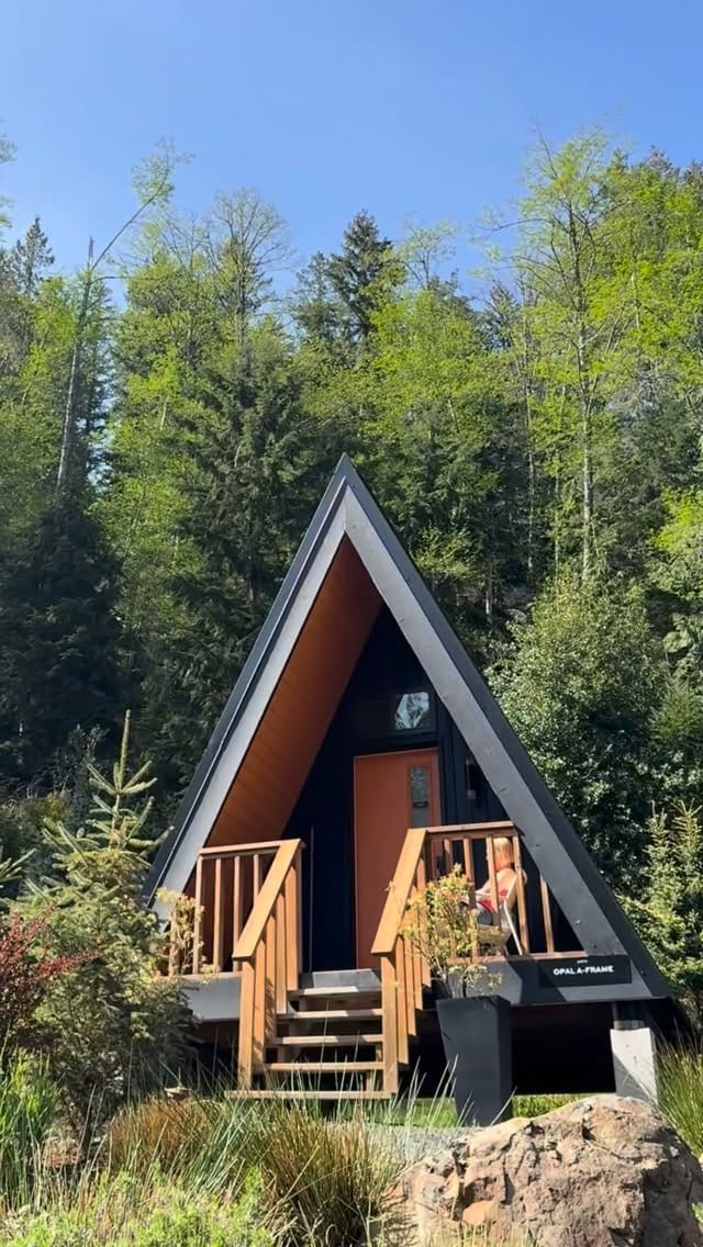 Post 7 by Kate Gillespie on Instagram (video)