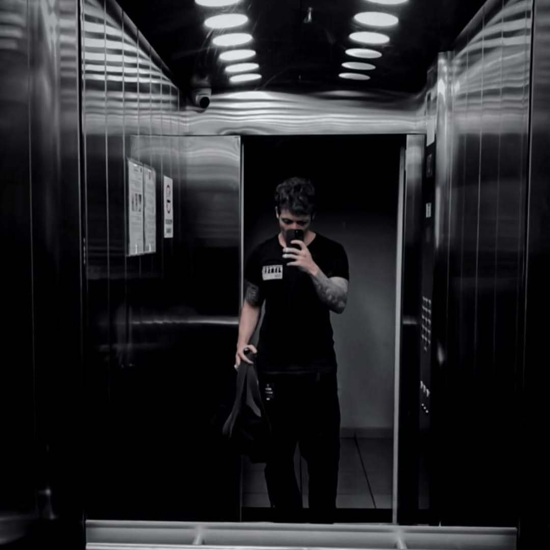 Post 8 by Jean Neves on Instagram (carousel)