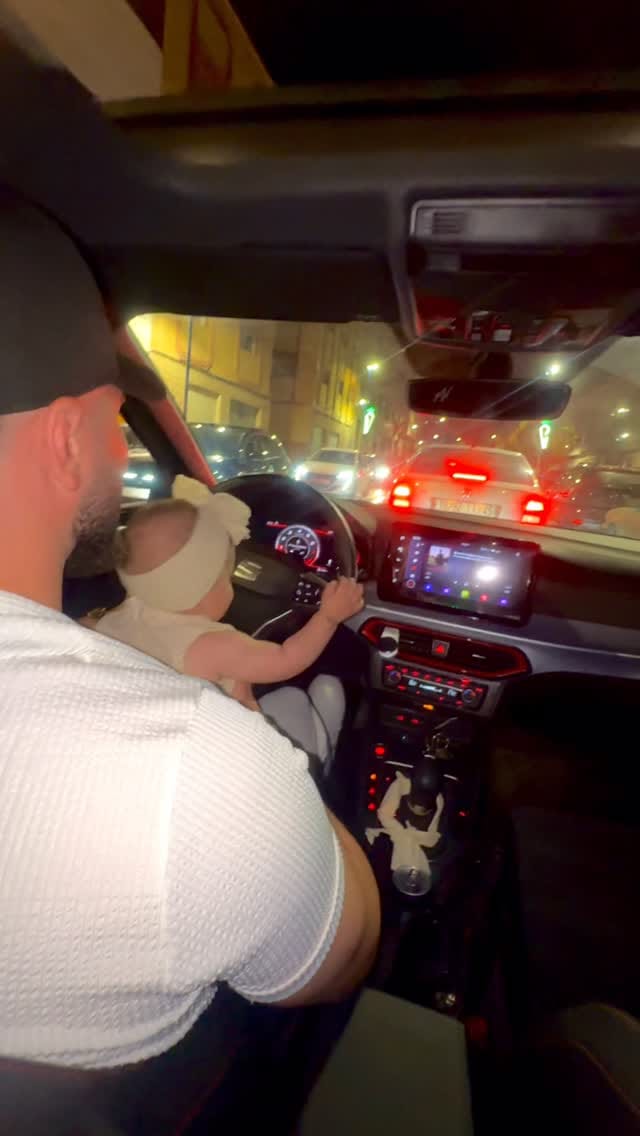 Post 3 by 𝓔ê𝓛 𝓑â𝓻𝓻â𝓙 on Instagram (video)