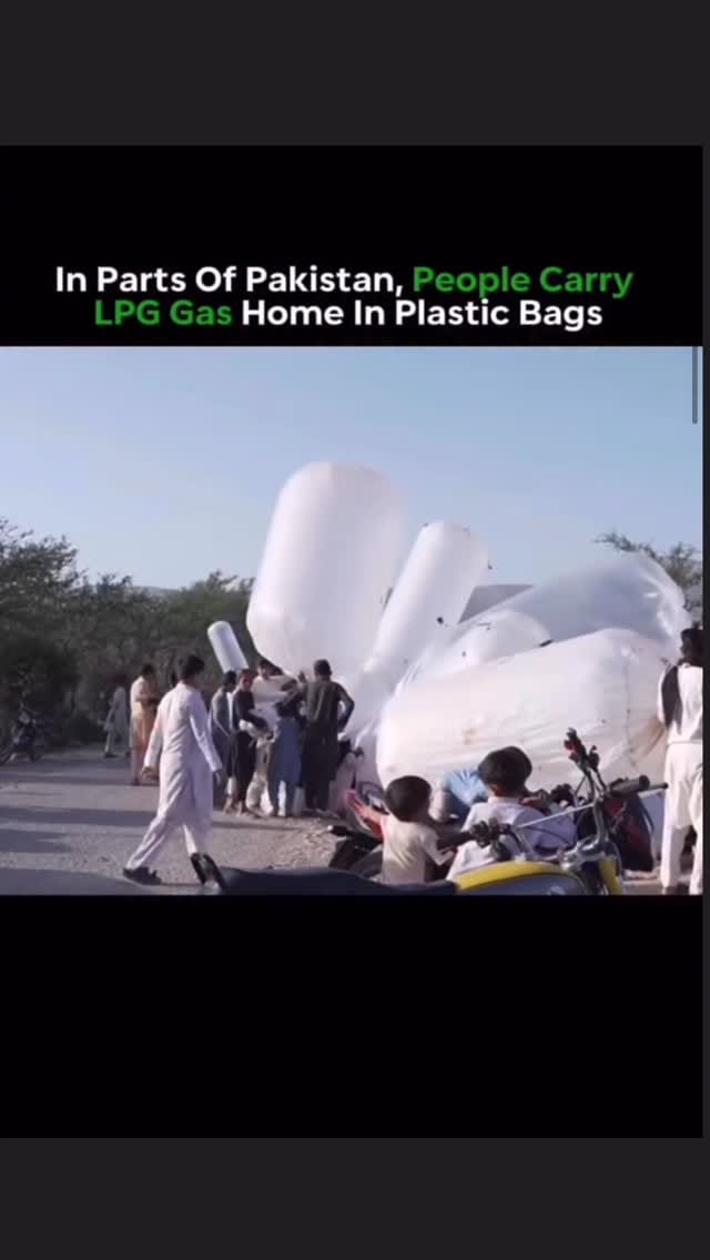 Post 6 by Help Students Di on Instagram (video)
