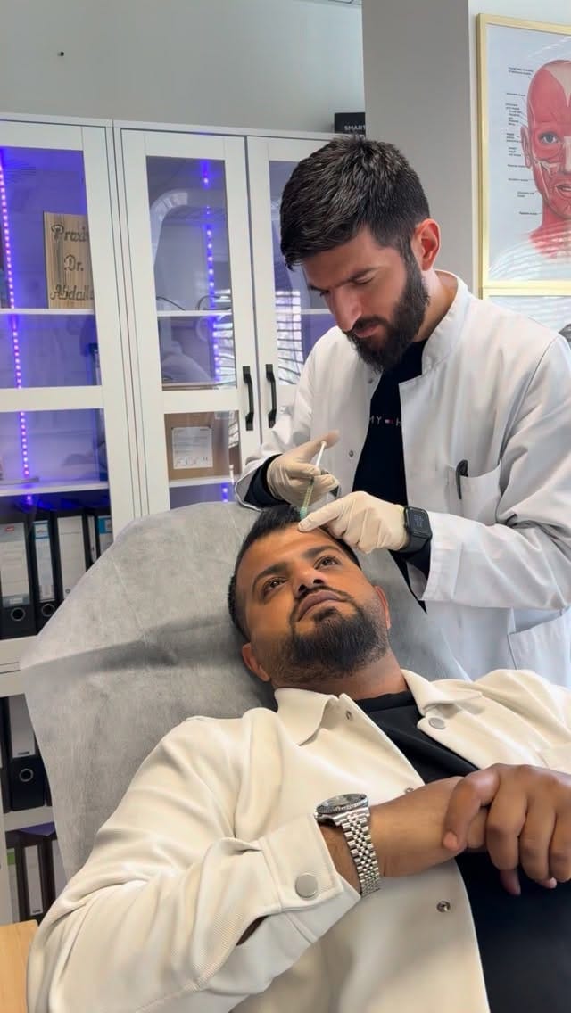 Post 6 by Praxis Dr.Abdalla | عيادة الدكتور عبدالله on Instagram (video)