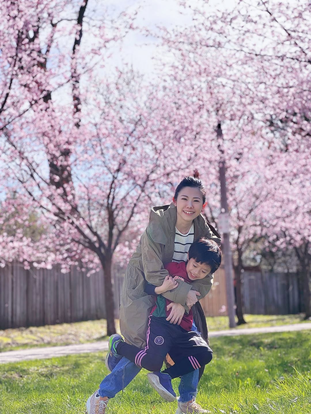 Post 4 by Jarvis Lee 偽韓仔李泰賢 & mom in Toronto | kid | deal finder on Instagram (carousel)