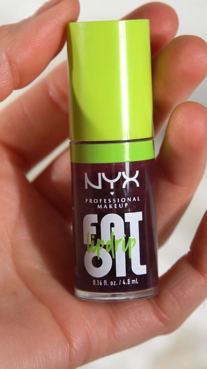 Post 10 by Hana Adams | beauty & skincare on Instagram (video)