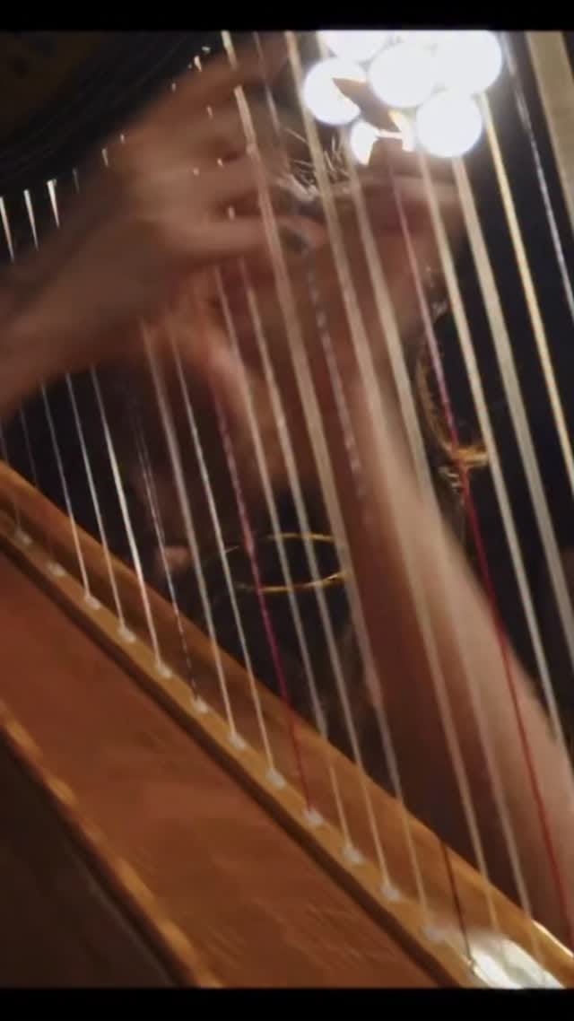 Post 2 by Eve Matin on Instagram (video)