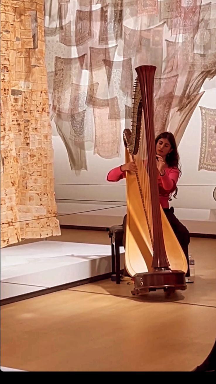 Post 4 by Eve Matin on Instagram (video)