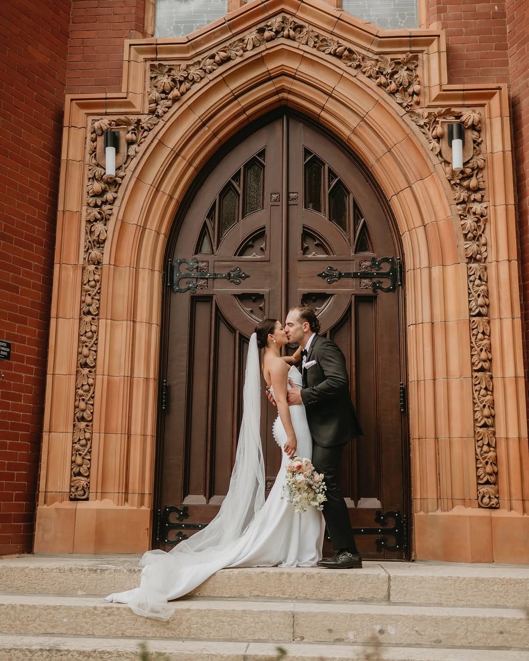 Post 10 by Bella Vita Photo co. | Saskatoon Photographer on Instagram (carousel)