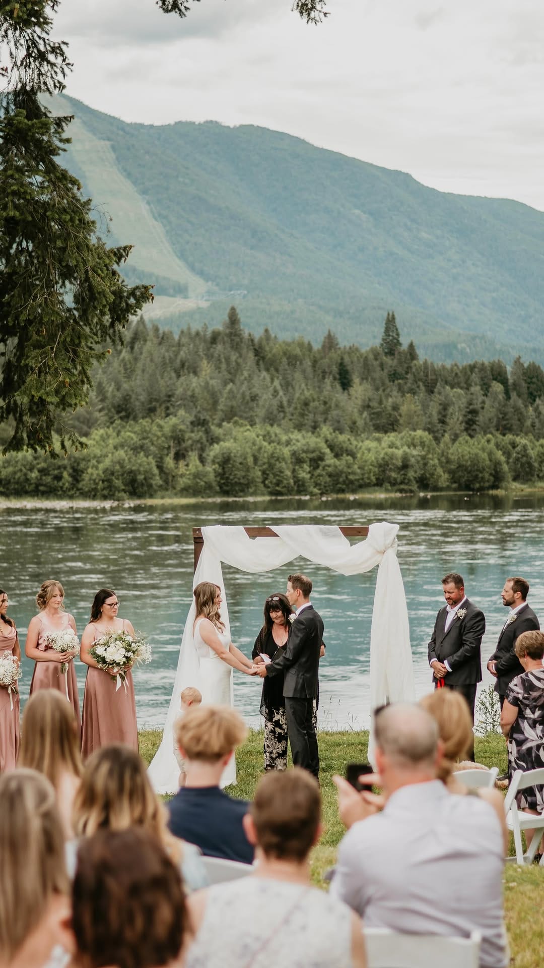 Post 3 by Bella Vita Photo co. | Saskatoon Photographer on Instagram (video)