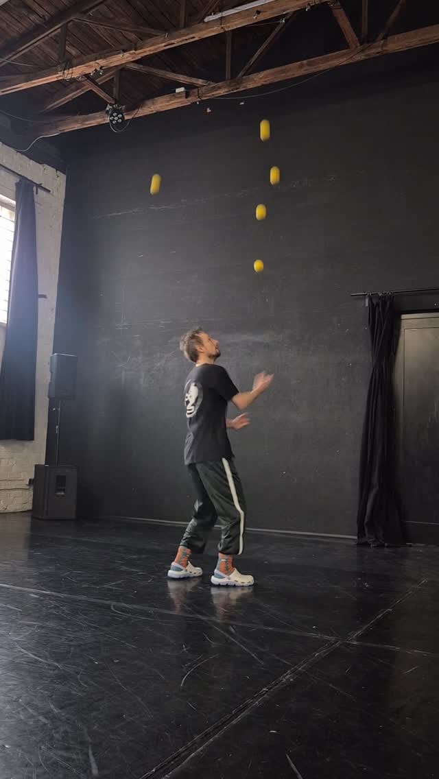 Post 1 by Stanislav Vysotskyi on Instagram (video)