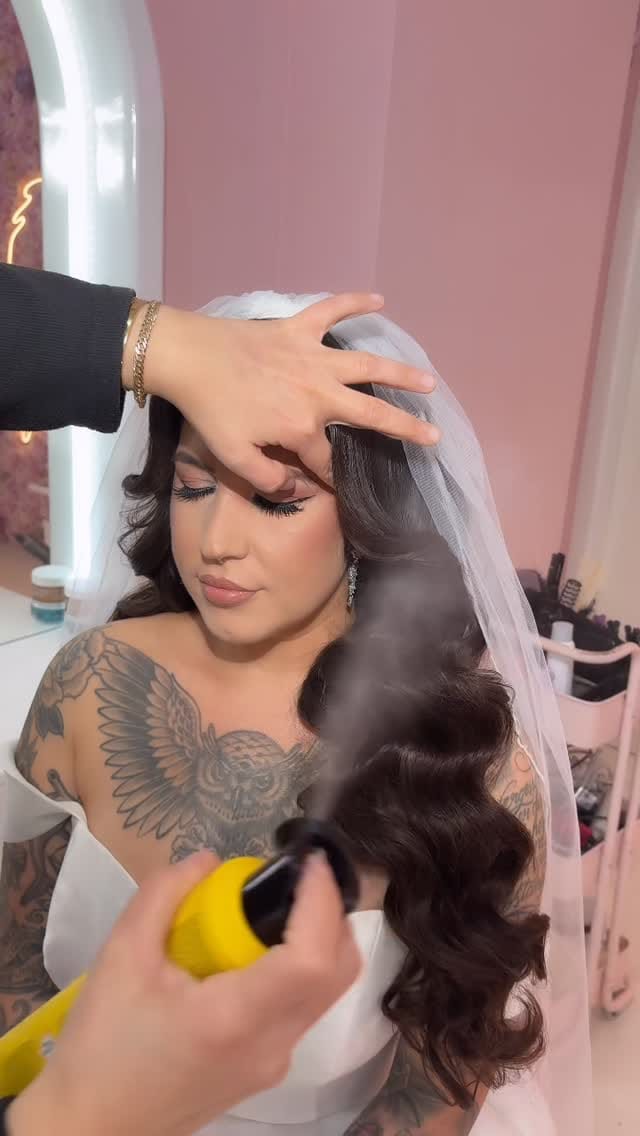 Post 7 by Brautstylistin 👰🏻‍♀️💕Für den schönsten Tag im Leben on Instagram (video)