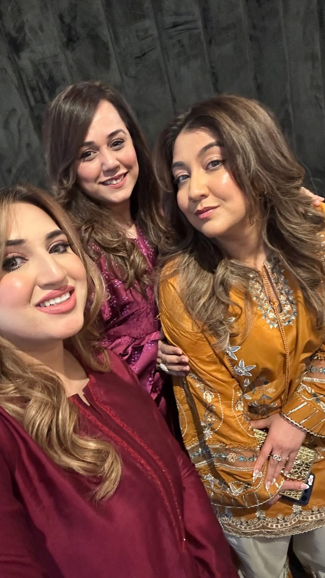 Post 5 by 𝓐𝓷𝓾𝓶 𝓡𝓲𝔃𝔀𝓪𝓷 | Toronto Blogger on Instagram (video)