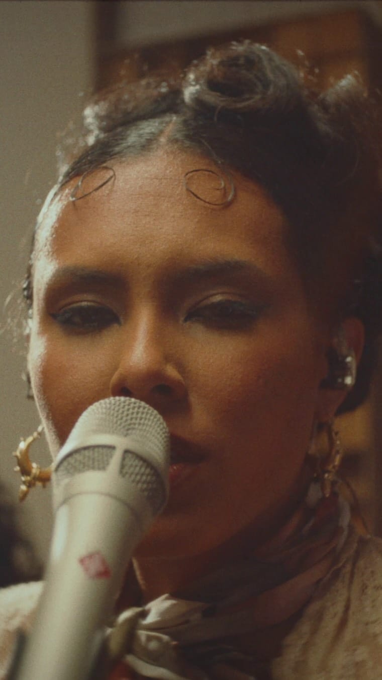 Post 9 by Charlotte Colace | Soul Singer on Instagram (video)