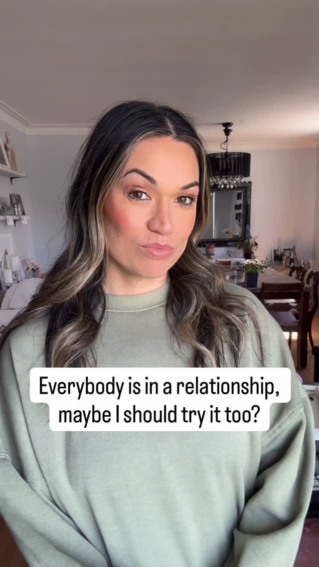 Post 9 by Leslie Nicole on Instagram (video)