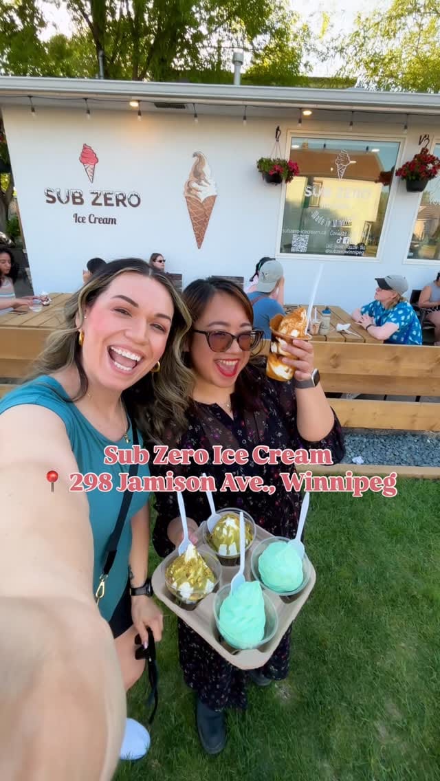 Post 3 by Leslie Nicole on Instagram (video)