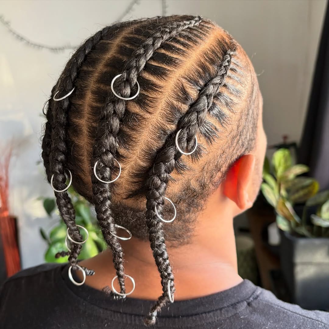 Post 6 by 𝔐𝔢𝔩𝔦𝔰𝔰𝔞 ℜ𝔦𝔤𝔥𝔦- MAKE UP/ HAIR/ CASTING/ TOOTH GEMS on Instagram (carousel)