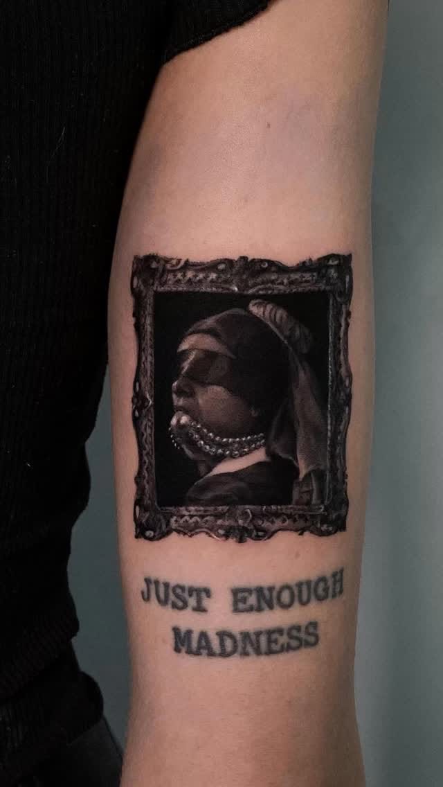 Post 5 by Toma Grin • tattoo in Berlin, Stockholm on Instagram (video)
