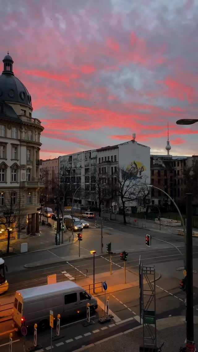 Post 5 by IGers of Berlin © on Instagram (video)