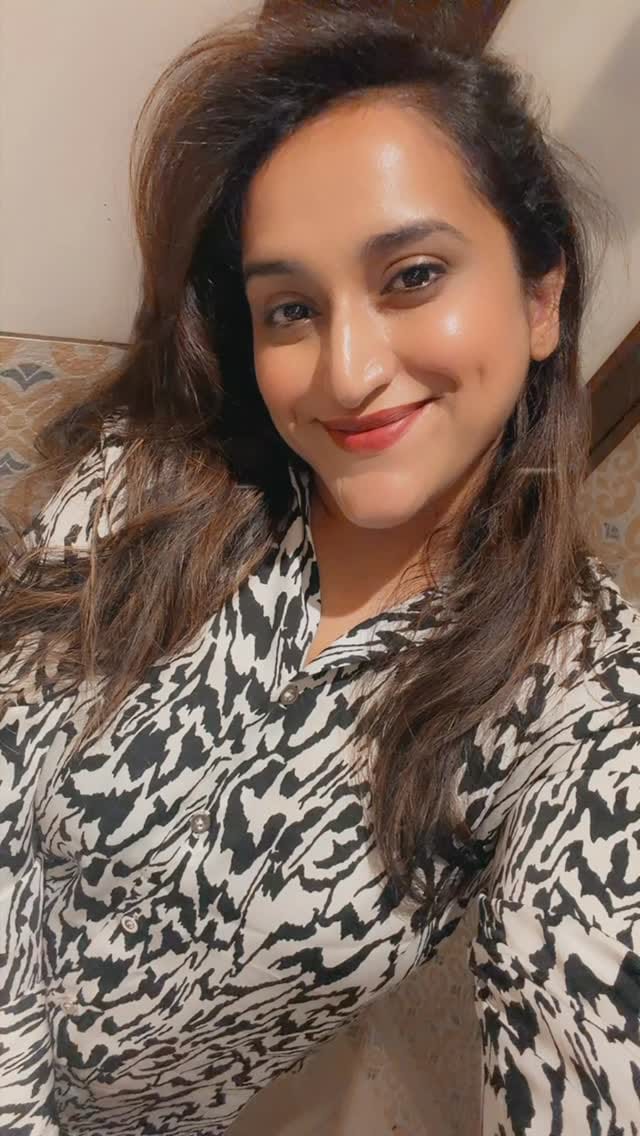 Post 2 by Shalini Shalu on Instagram (video)