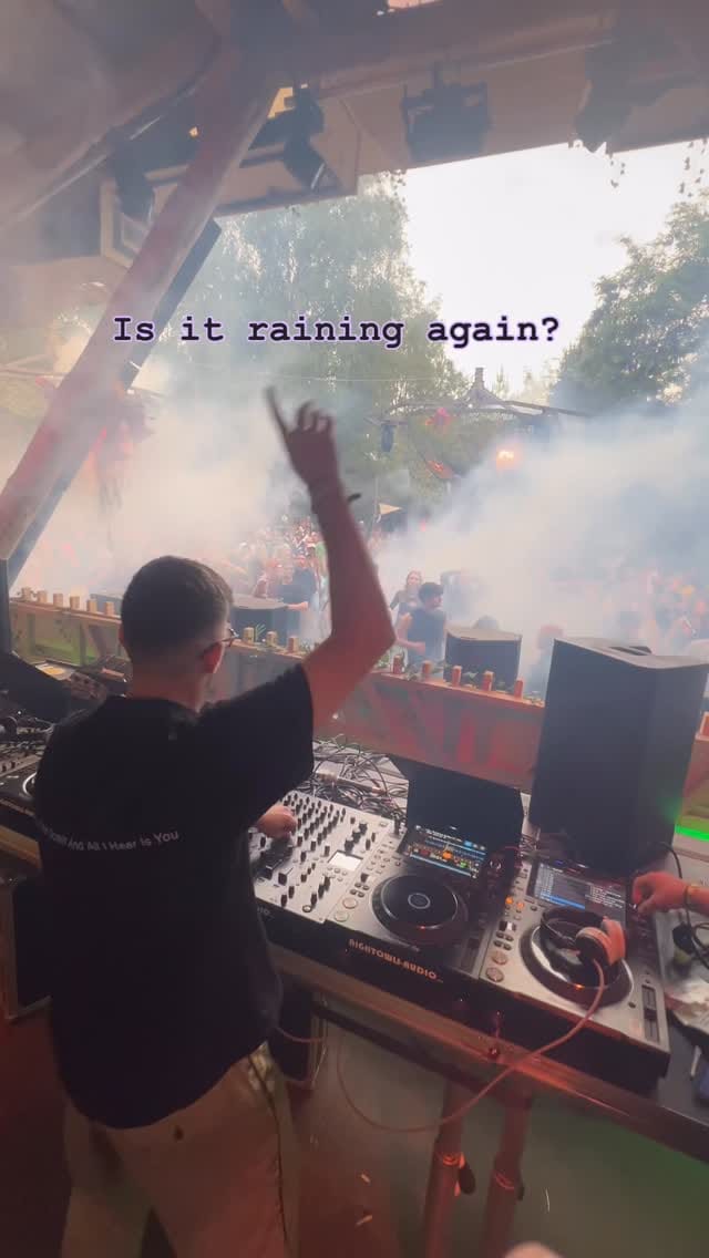 Post 10 by Manu Strasse on Instagram (video)
