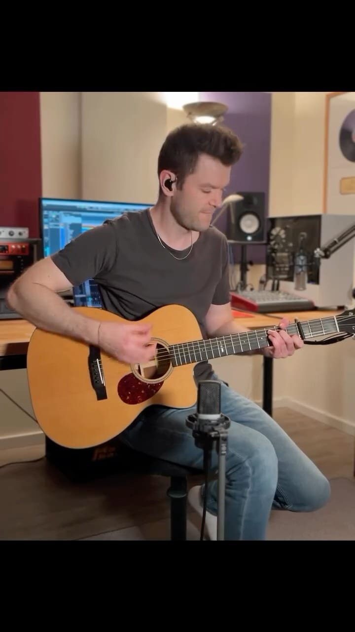 Post 4 by Felix Rogge on Instagram (video)