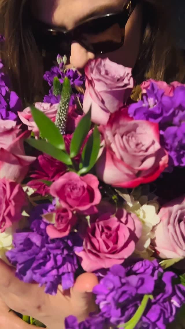 Post 7 by 𝕄𝕖𝕝𝕠𝕕𝕪 𝔾𝕒𝕣𝕕𝕠𝕥 on Instagram (video)
