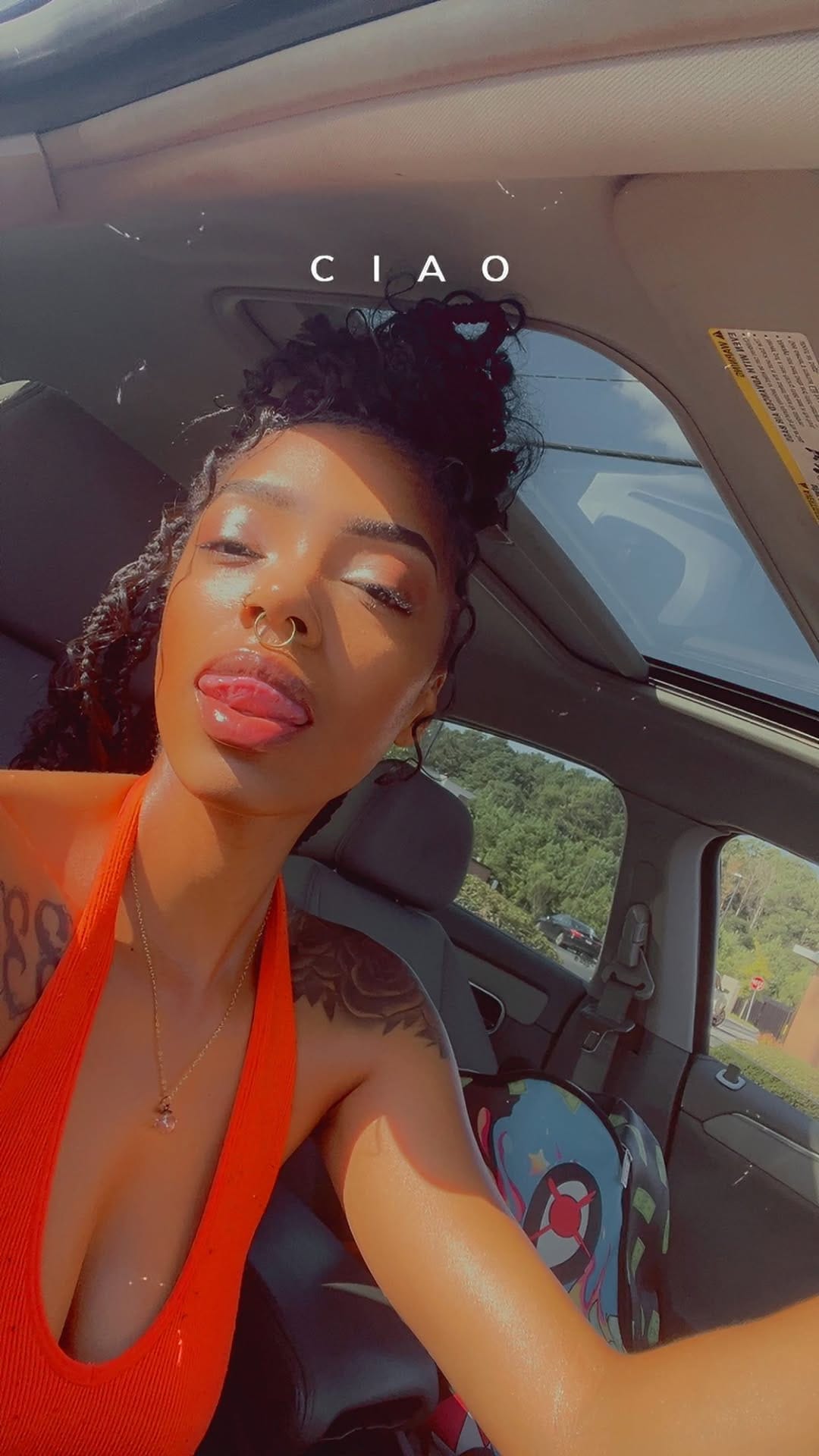 Post 2 by 🕸 𝐸𝒮𝒮𝐸𝒩𝒞𝐸 𝑜𝒻 𝐻𝒾𝓅 𝐻𝑜𝓅 🕸 on Instagram (video)