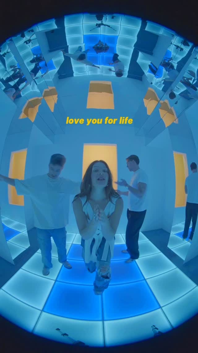 Post 10 by Emily Roberts on Instagram (video)