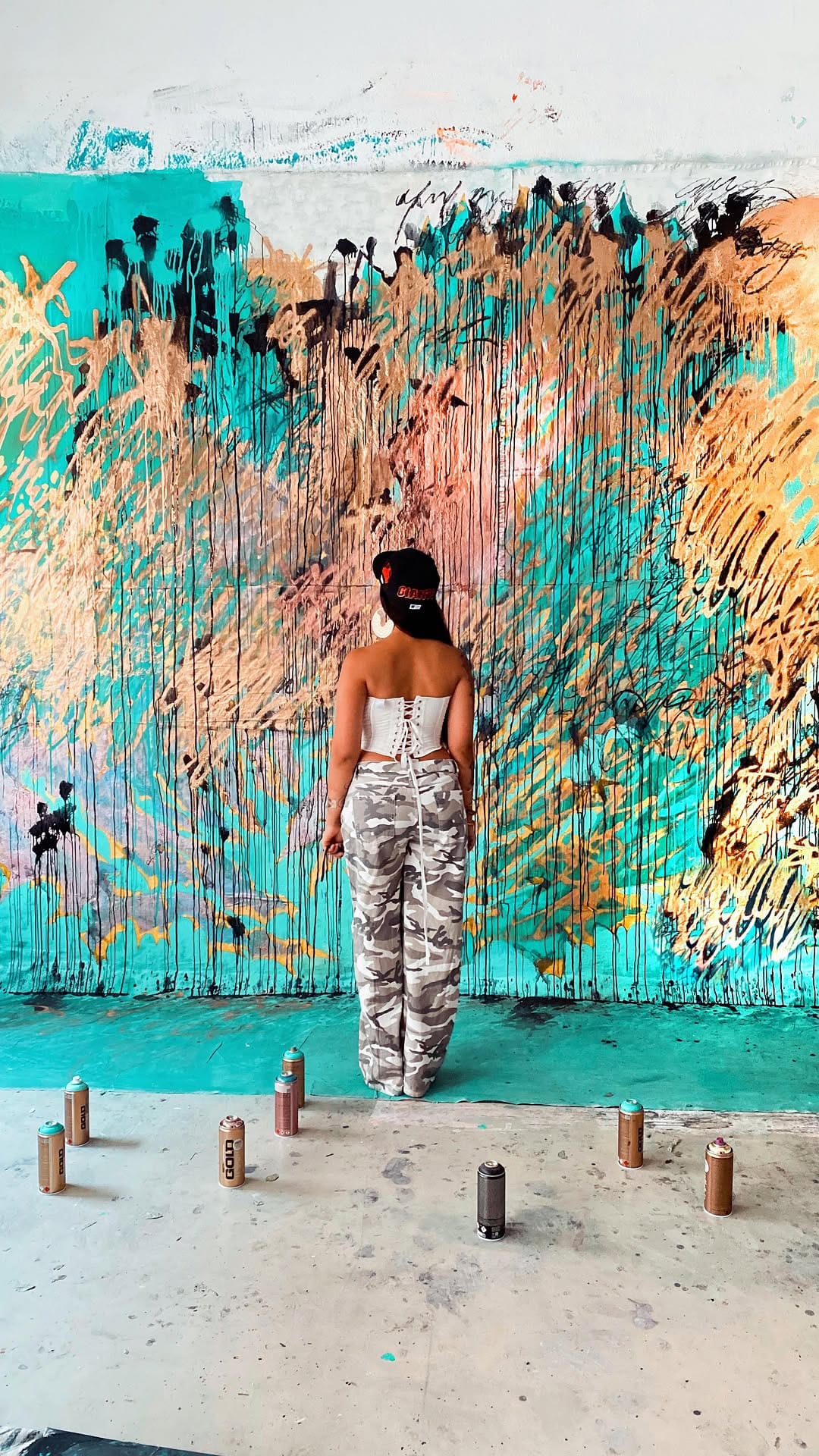 Post 5 by RAFAELLA on Instagram (video)