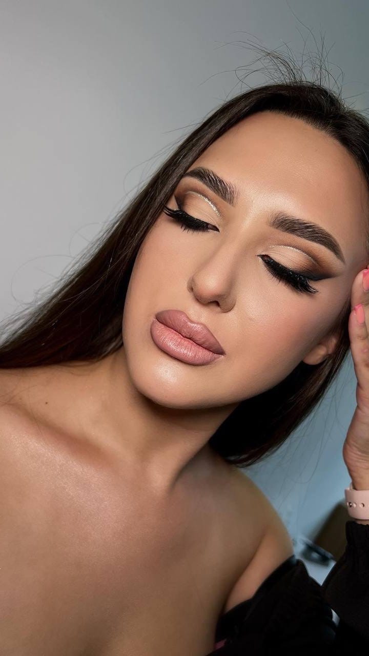 Post 1 by Візажист Germany, Frankfurt on Instagram (video)