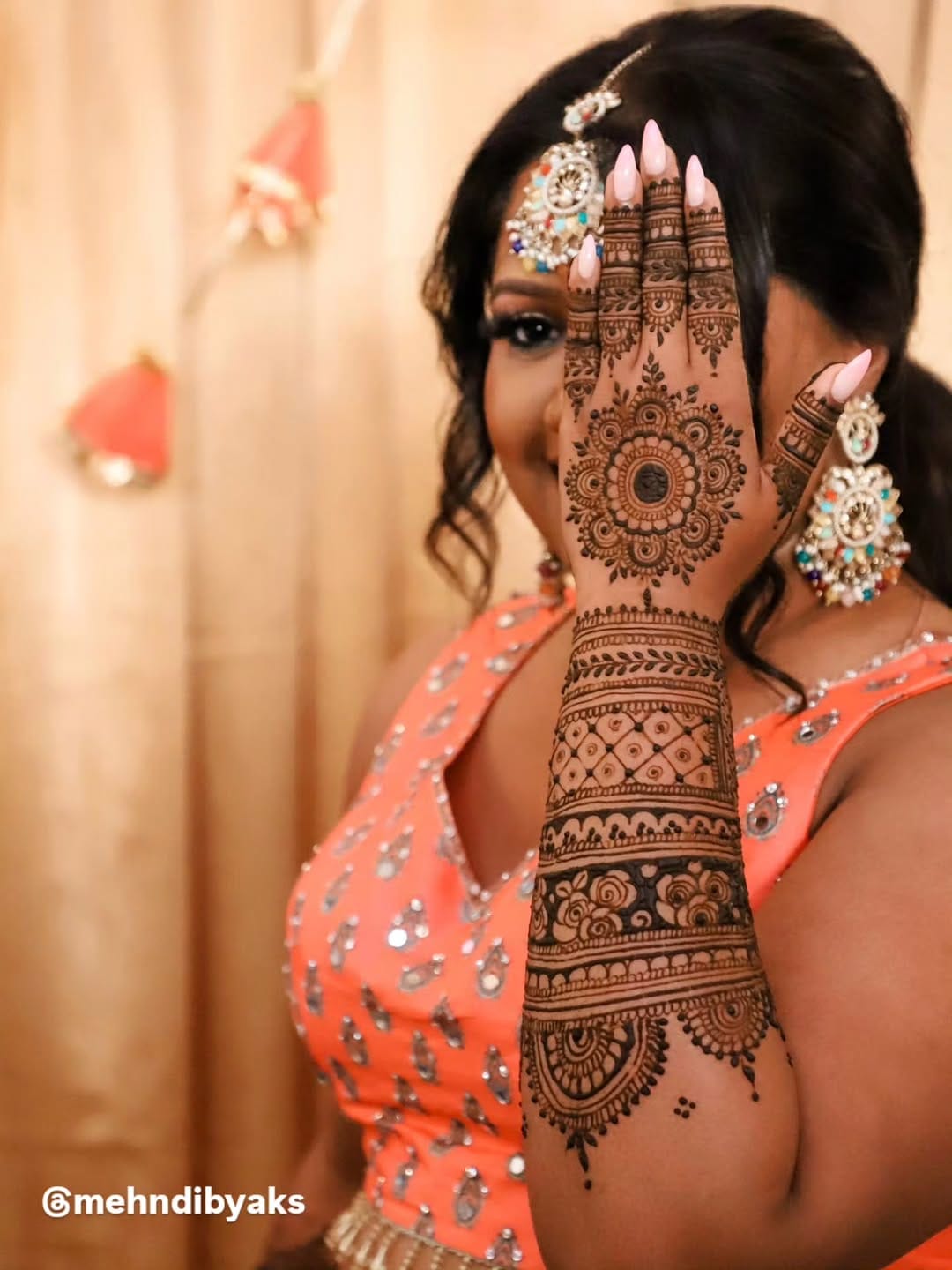 Post 4 by Toronto Henna artist on Instagram (carousel)