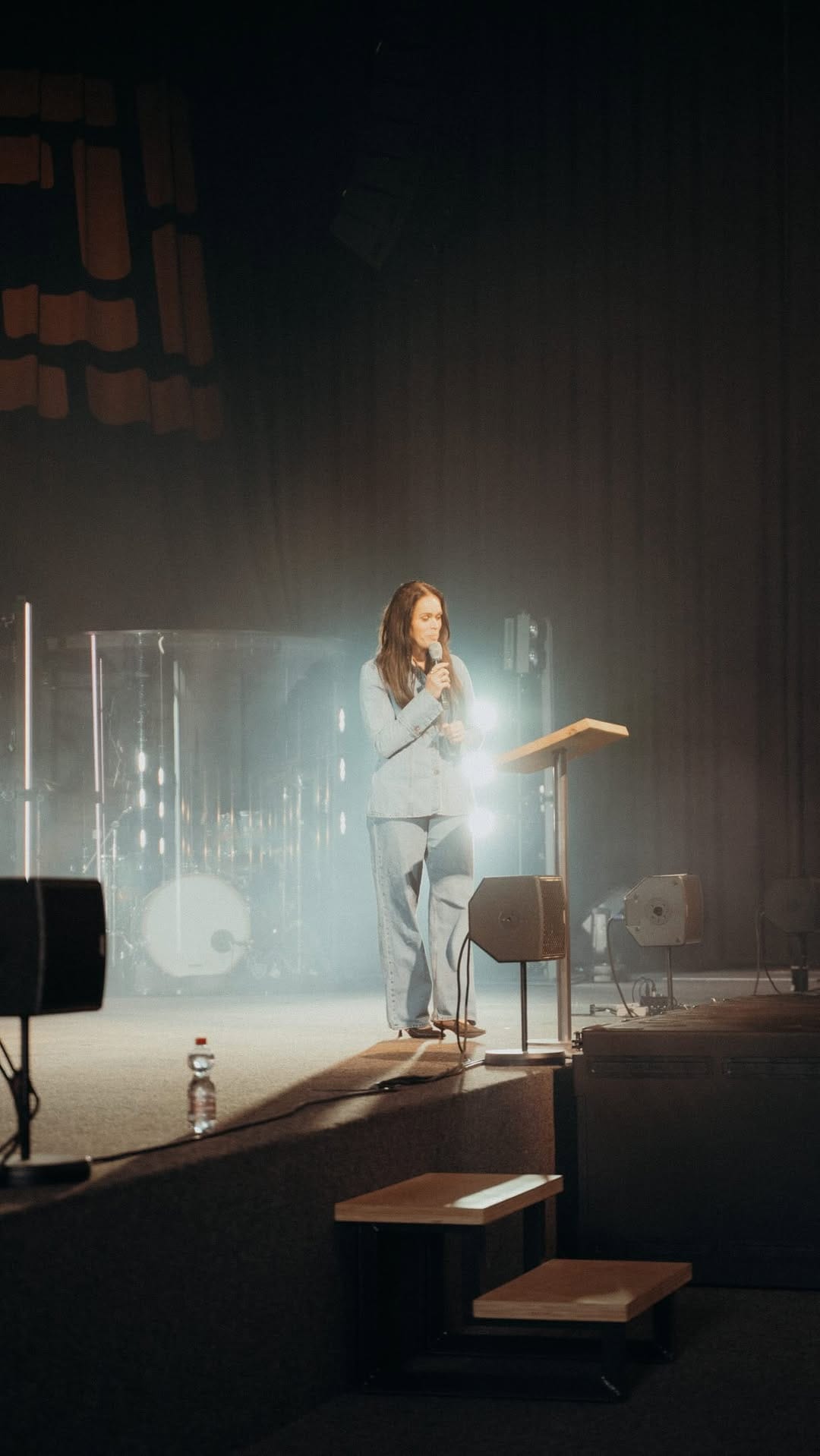 Post 4 by hoop Kirche on Instagram (video)