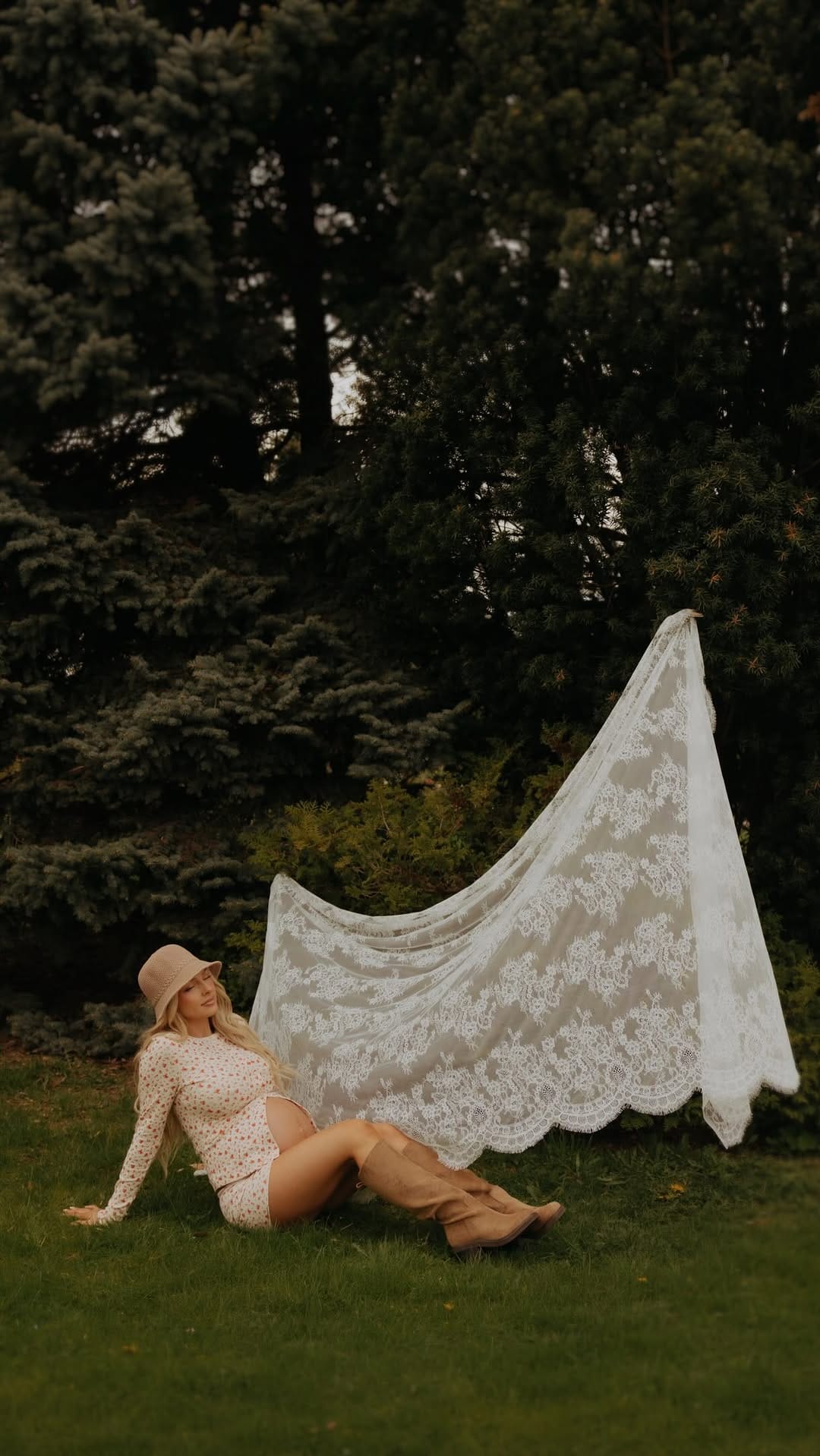 Post 2 by Ontario Wedding + Maternity & Family Photographer| Sabrina Harji on Instagram (video)