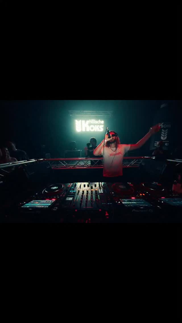 Post 4 by DJ DRECKISCH on Instagram (video)