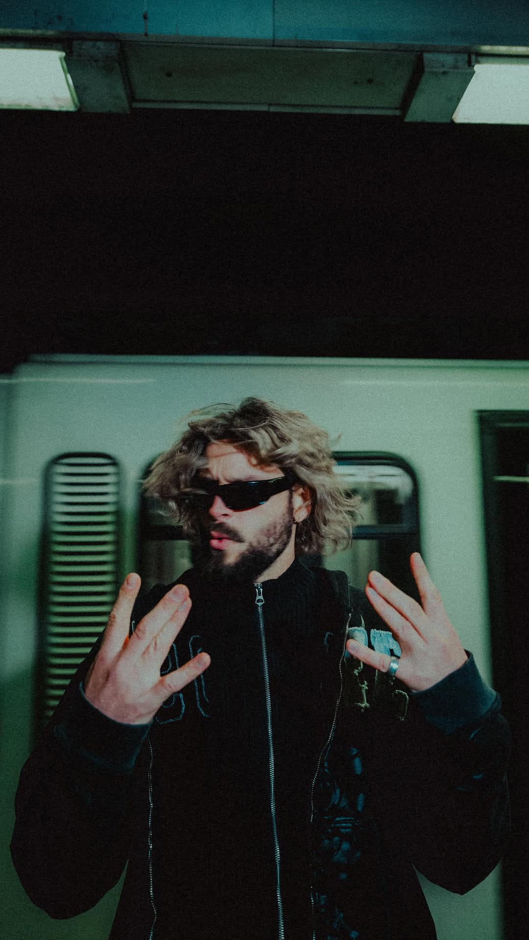 Post 10 by DJ DRECKISCH on Instagram (video)