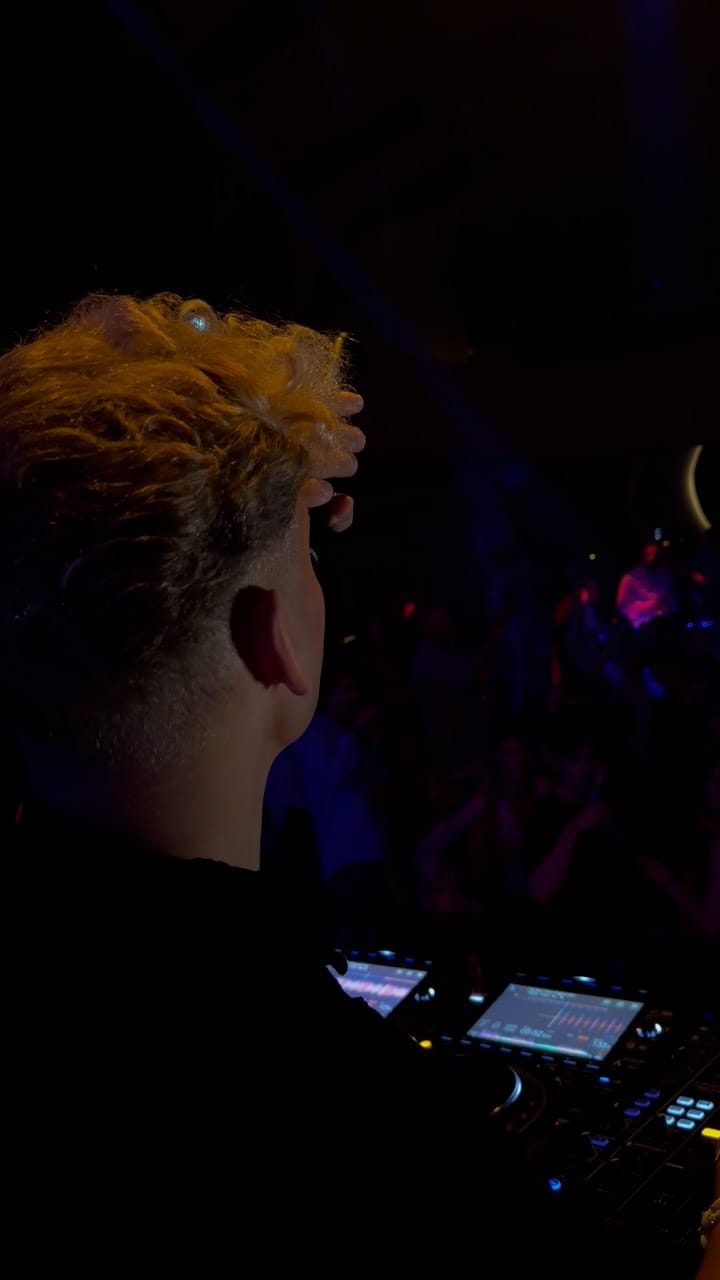 Post 8 by Kenneth B on Instagram (video)