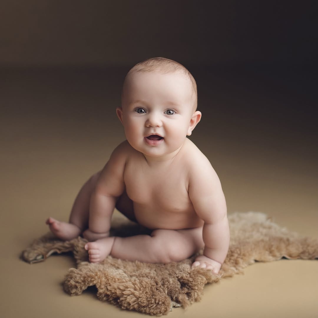 Post 3 by Jafar Edrisi - Newborn & Maternity photographer Vancouver, BC on Instagram (carousel)