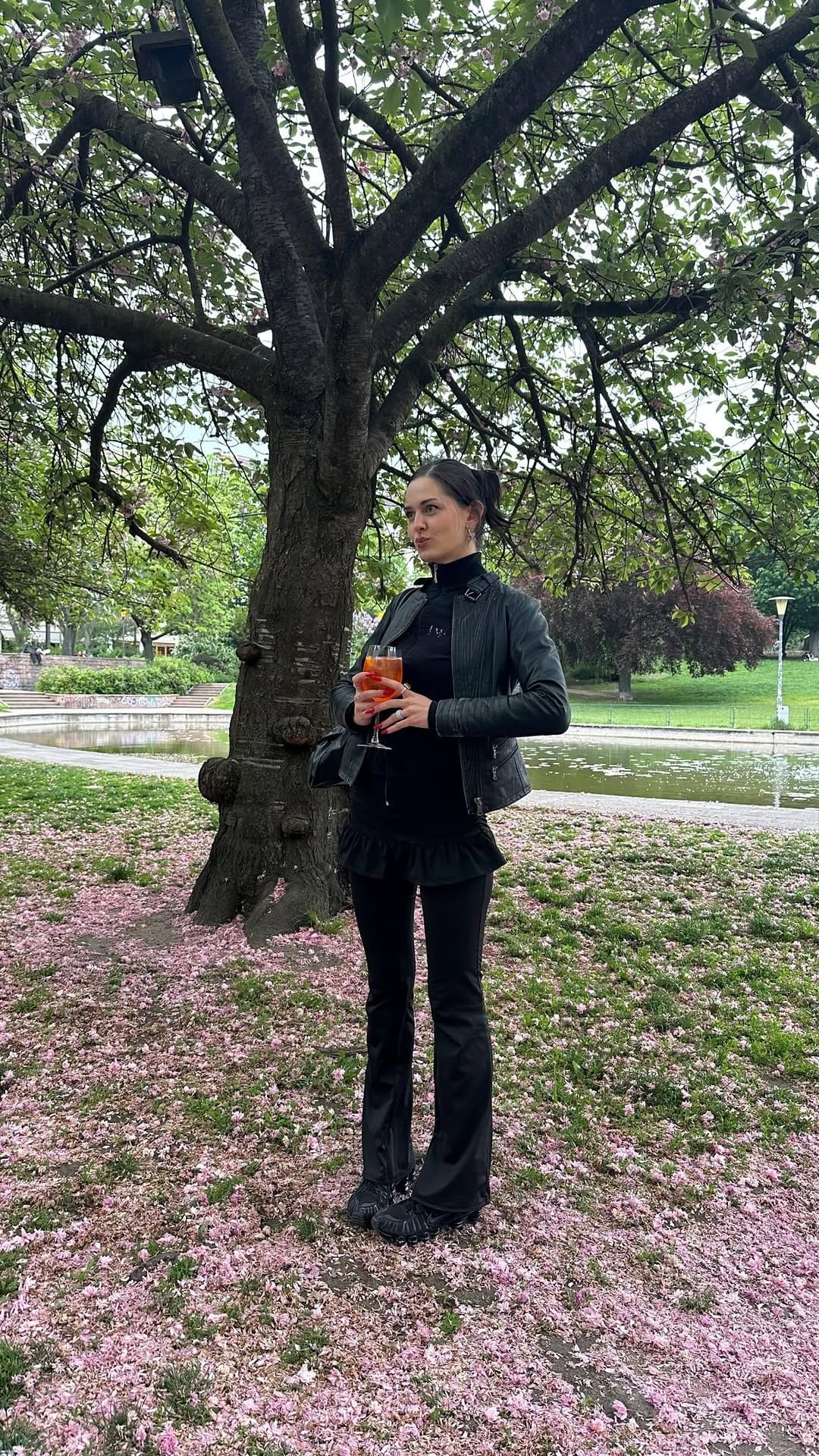 Post 5 by 𝓢𝓿𝓮𝓷𝓳𝓪 𝓟𝓪𝓫𝓼𝓽🌙☁️ on Instagram (video)