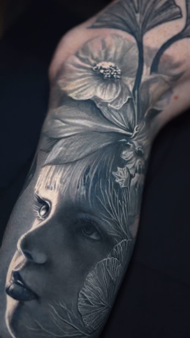 Post 7 by Leonardo Acosta | Tattoo Artist on Instagram (video)