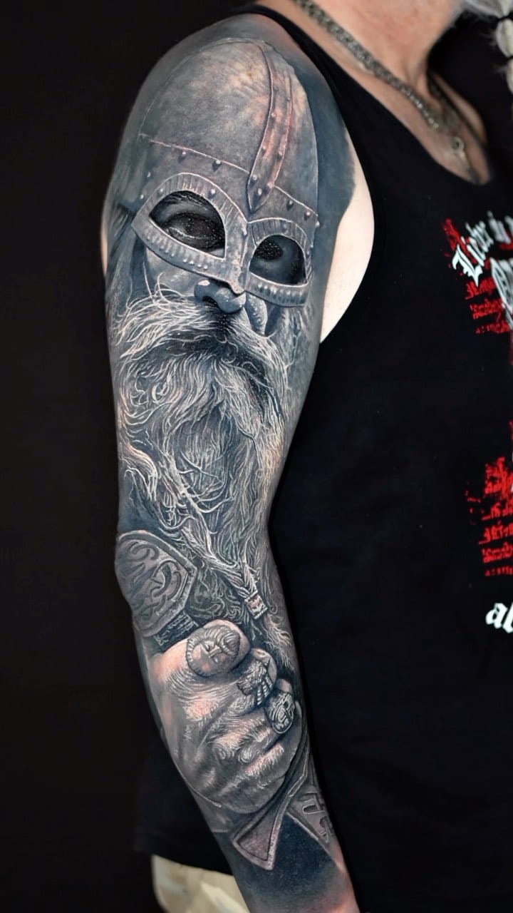 Post 10 by Leonardo Acosta | Tattoo Artist on Instagram (video)