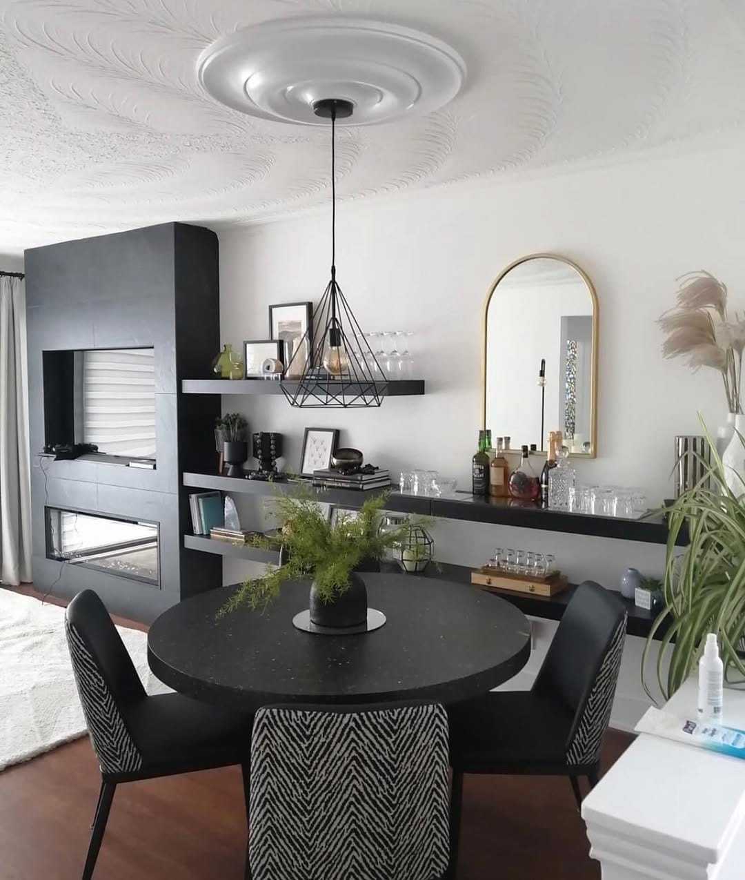 Post 10 by Miriam Manzo Interiors Inc. on Instagram (image)