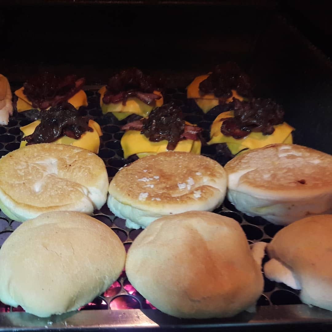 Post 9 by Xirú Burger on Instagram (image)