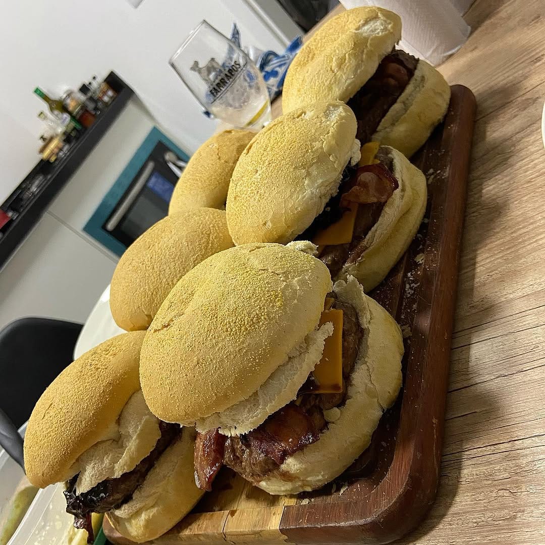 Post 1 by Xirú Burger on Instagram (image)