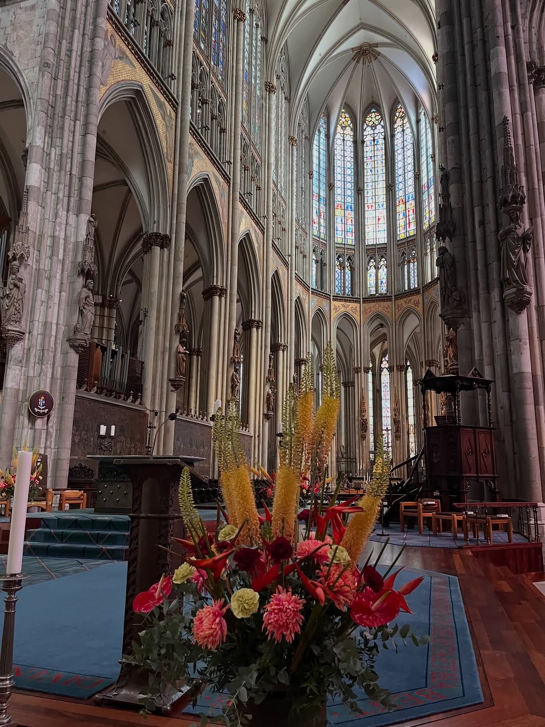 Post 1 by Kölner Dom - Cologne Cathedral on Instagram (image)
