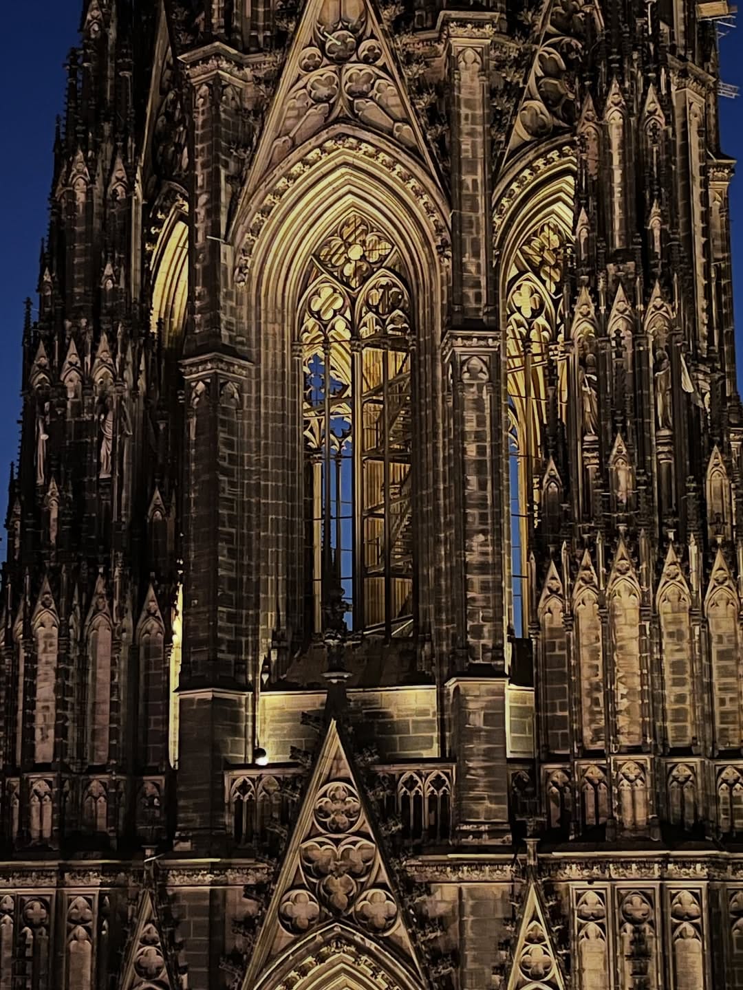 Post 7 by Kölner Dom - Cologne Cathedral on Instagram (image)