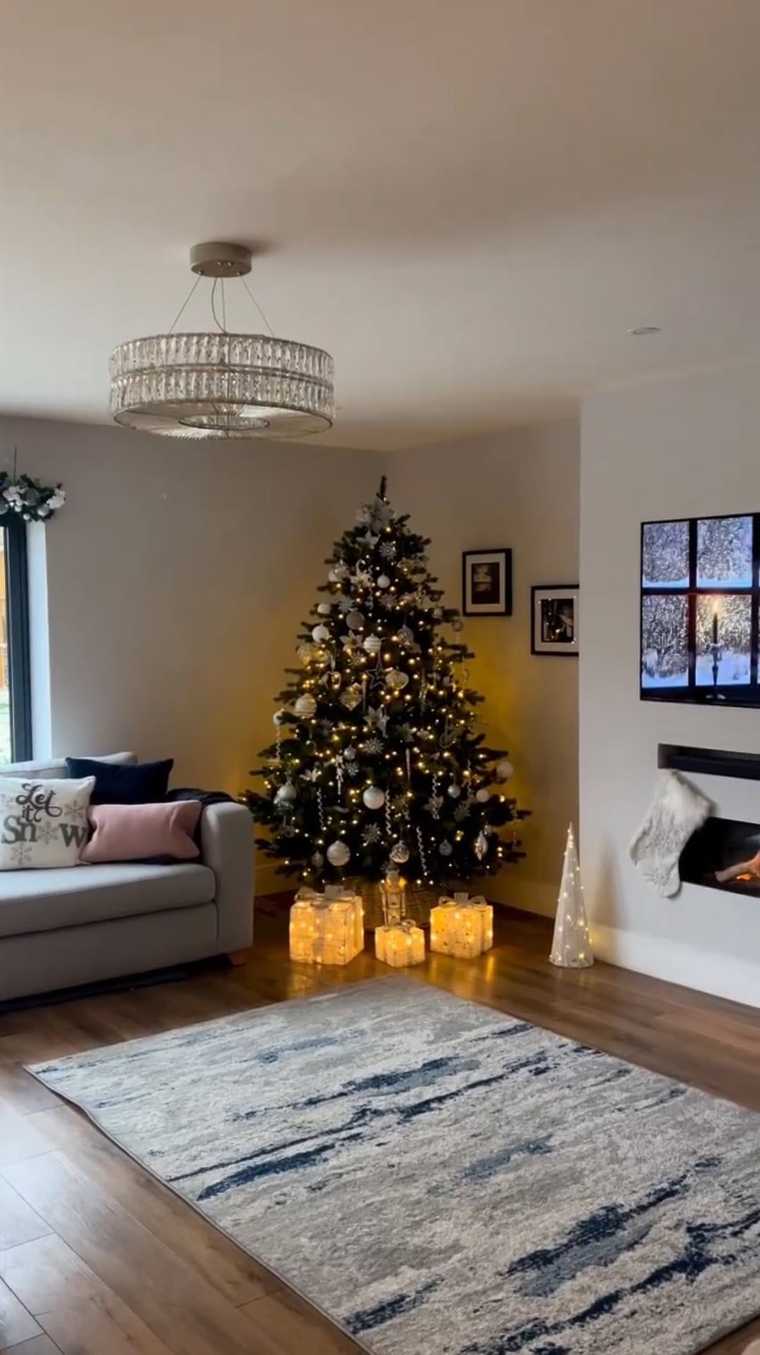 Post 6 by The Rugs Outlet Canada l Rugs & Home Decor on Instagram (video)