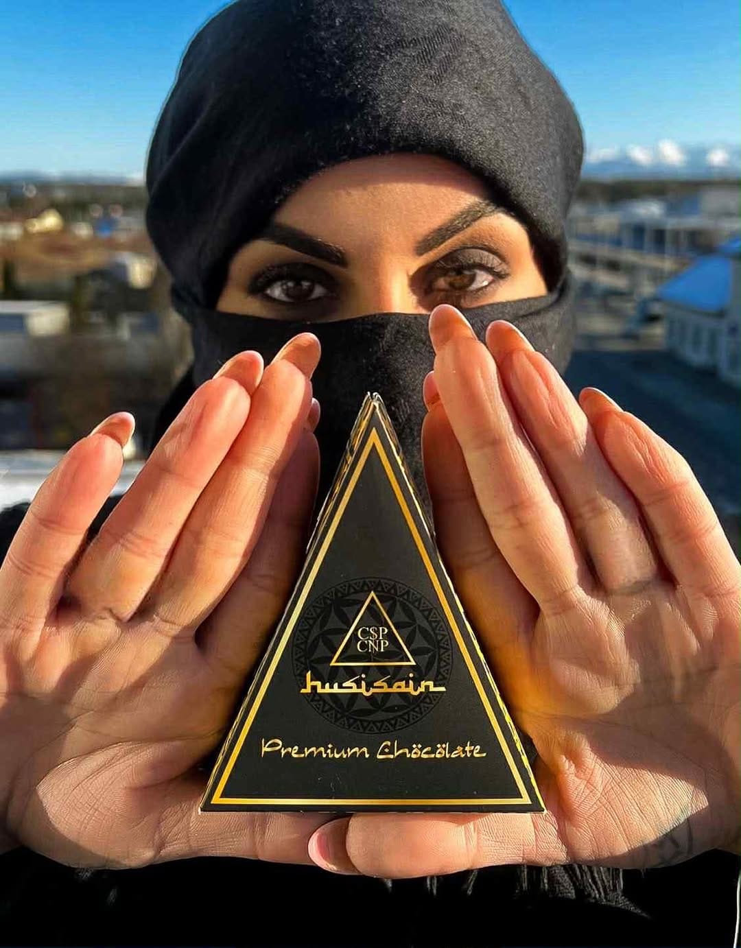 Post 8 by 𝖍𝖚𝖘𝖎𝖘𝖆𝖎𝖓 𝖉𝖊𝖘𝖎𝖌𝖓 on Instagram (image)